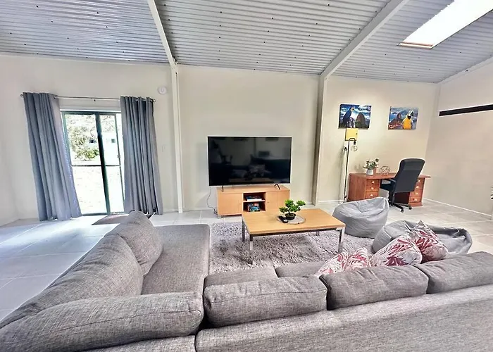 Cande\'S Guesthouse